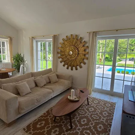 شقة Luxus Bungalow Im Chiemgau