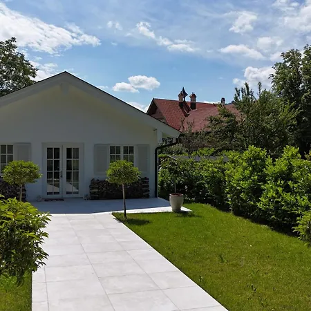 Luxus Bungalow Im Chiemgau شقة *